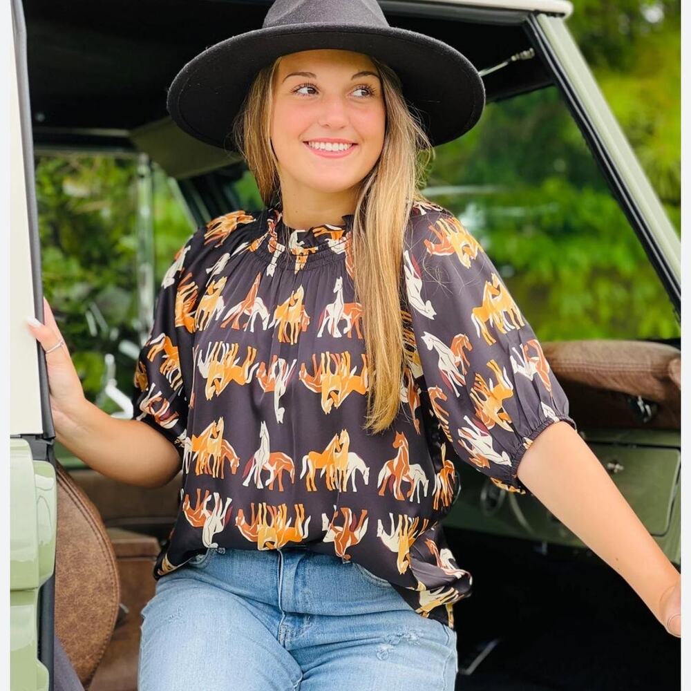 THML Women’s Horse Print Blouse – Size XS $ 70 - Picture 2 of 12